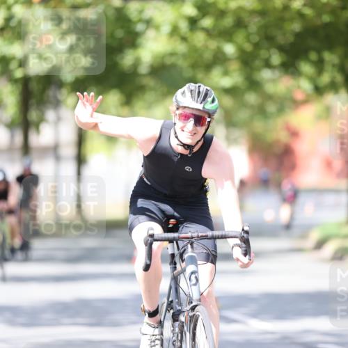 11.08.2024 - GEWOBA Citytriathlon Bremen H.Heesch http://msf.ph/oto/6803292 11.08.2024 12:05:57 Laufen  meine-sportfotos.de
