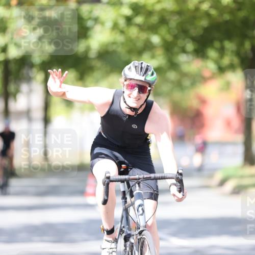 11.08.2024 - GEWOBA Citytriathlon Bremen H.Heesch http://msf.ph/oto/6803293 11.08.2024 12:05:57 Laufen  meine-sportfotos.de