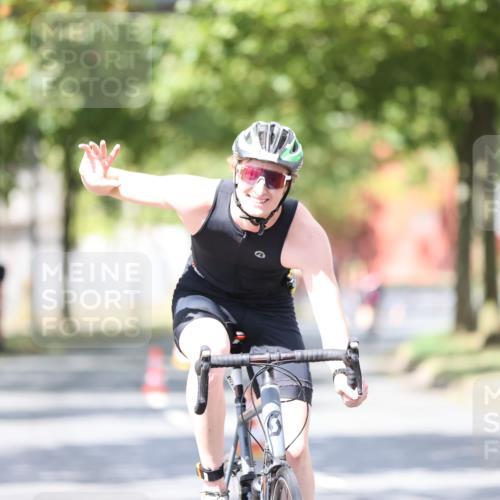 11.08.2024 - GEWOBA Citytriathlon Bremen H.Heesch http://msf.ph/oto/6803294 11.08.2024 12:05:57 Laufen  meine-sportfotos.de