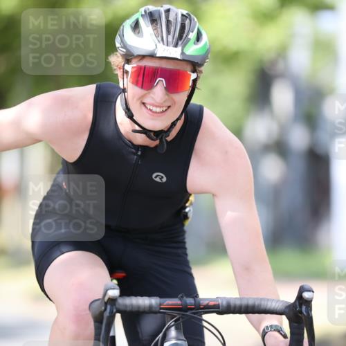 11.08.2024 - GEWOBA Citytriathlon Bremen H.Heesch http://msf.ph/oto/6803306 11.08.2024 12:05:58 Laufen  meine-sportfotos.de