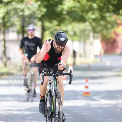 11.08.2024 - GEWOBA Citytriathlon Bremen H.Heesch http://msf.ph/oto/6803311 11.08.2024 12:06:00 Laufen  meine-sportfotos.de