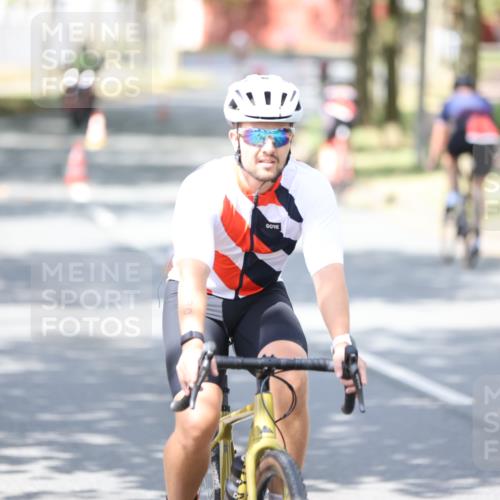 11.08.2024 - GEWOBA Citytriathlon Bremen H.Heesch http://msf.ph/oto/6804073 11.08.2024 12:15:53 Radfahren 767, 780, 786, 790, 791, 800, 989, 1020, 1036 meine-sportfotos.de