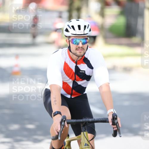 11.08.2024 - GEWOBA Citytriathlon Bremen H.Heesch http://msf.ph/oto/6804081 11.08.2024 12:15:54 Radfahren 767, 780, 786, 790, 791, 800, 989, 1020, 1036 meine-sportfotos.de