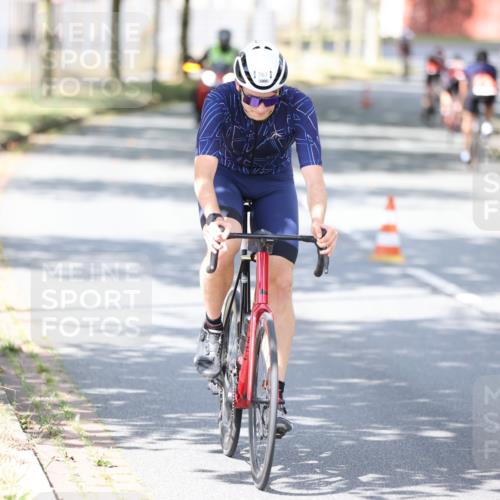 11.08.2024 - GEWOBA Citytriathlon Bremen H.Heesch http://msf.ph/oto/6804104 11.08.2024 12:15:55 Radfahren 767, 780, 786, 790, 791, 800, 989, 1020, 1036 meine-sportfotos.de
