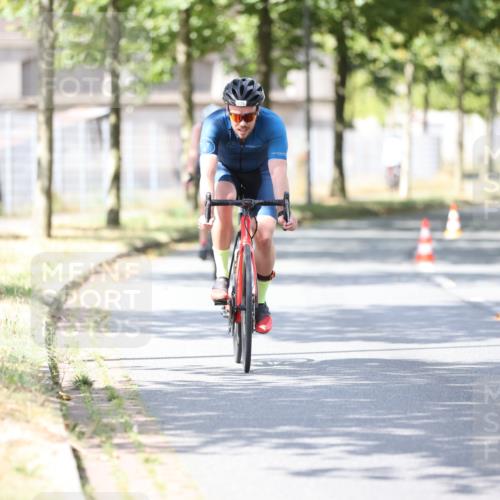 11.08.2024 - GEWOBA Citytriathlon Bremen H.Heesch http://msf.ph/oto/6805696 11.08.2024 12:20:45 Radfahren 759, 806, 826, 843, 853, 927 meine-sportfotos.de