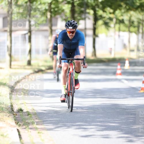 11.08.2024 - GEWOBA Citytriathlon Bremen H.Heesch http://msf.ph/oto/6805702 11.08.2024 12:20:45 Radfahren 759, 806, 826, 843, 853, 927 meine-sportfotos.de