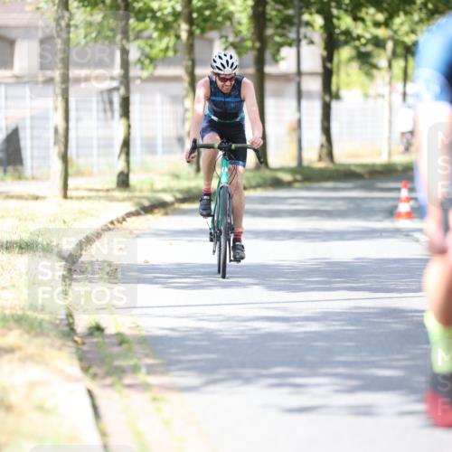 11.08.2024 - GEWOBA Citytriathlon Bremen H.Heesch http://msf.ph/oto/6805711 11.08.2024 12:20:46 Radfahren 759, 806, 826, 843, 853, 927 meine-sportfotos.de