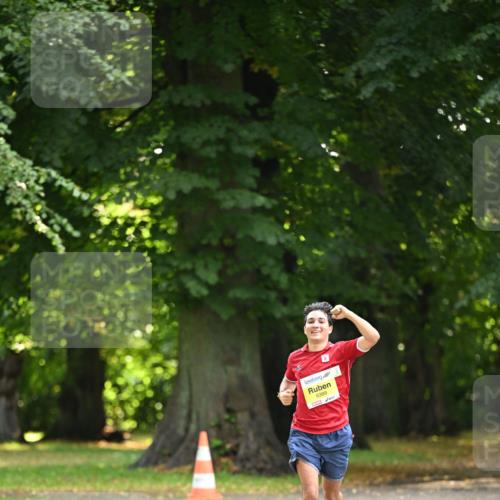 25.08.2024 - 20. Blankeneser Heldenlauf Dr. Thomas Lammeyer http://msf.ph/oto/6805842 25.08.2024 10:07:05 Laufen 6389 meine-sportfotos.de