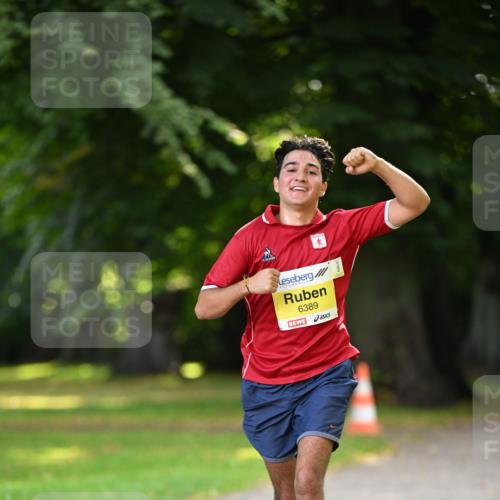 25.08.2024 - 20. Blankeneser Heldenlauf Dr. Thomas Lammeyer http://msf.ph/oto/6805861 25.08.2024 10:07:08 Laufen 6389 meine-sportfotos.de