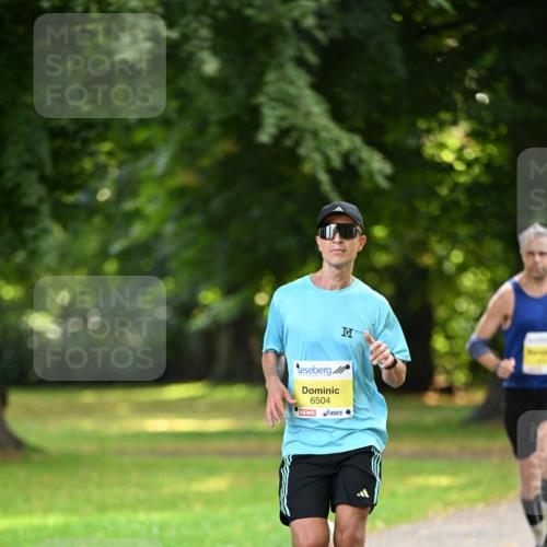 25.08.2024 - 20. Blankeneser Heldenlauf Dr. Thomas Lammeyer http://msf.ph/oto/6805881 25.08.2024 10:07:25 Laufen 6504 meine-sportfotos.de
