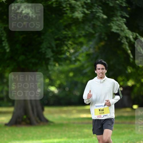 25.08.2024 - 20. Blankeneser Heldenlauf Dr. Thomas Lammeyer http://msf.ph/oto/6805929 25.08.2024 10:07:41 Laufen 6228 meine-sportfotos.de