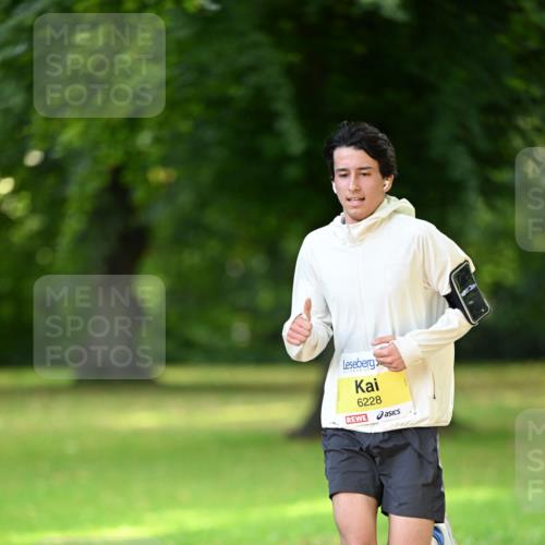25.08.2024 - 20. Blankeneser Heldenlauf Dr. Thomas Lammeyer http://msf.ph/oto/6805939 25.08.2024 10:07:42 Laufen 6228 meine-sportfotos.de