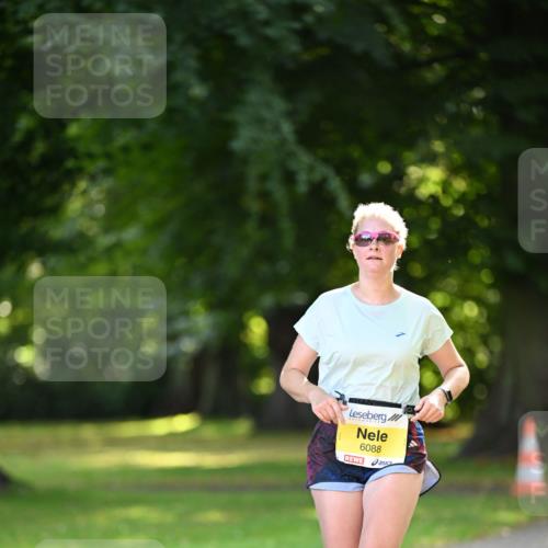 25.08.2024 - 20. Blankeneser Heldenlauf Dr. Thomas Lammeyer http://msf.ph/oto/6806543 25.08.2024 10:13:33 Laufen 6088 meine-sportfotos.de