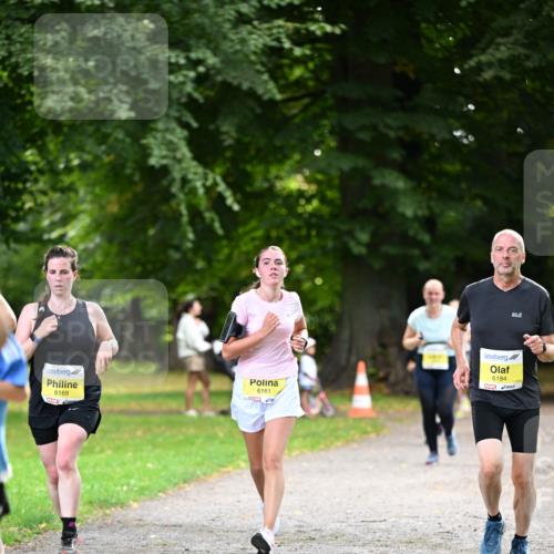 25.08.2024 - 20. Blankeneser Heldenlauf Dr. Thomas Lammeyer http://msf.ph/oto/6807135 25.08.2024 10:16:27 Laufen 6169, 6161, 6184 meine-sportfotos.de