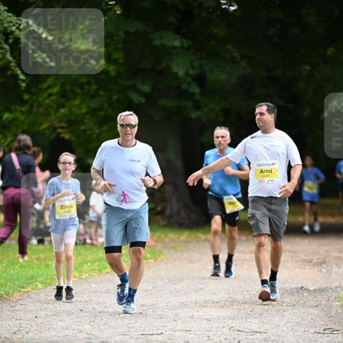 25.08.2024 - 20. Blankeneser Heldenlauf Dr. Thomas Lammeyer http://msf.ph/oto/6807206 25.08.2024 10:16:51 Laufen 6080, 6081 meine-sportfotos.de