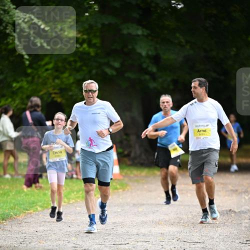 25.08.2024 - 20. Blankeneser Heldenlauf Dr. Thomas Lammeyer http://msf.ph/oto/6807208 25.08.2024 10:16:52 Laufen 6080, 6081 meine-sportfotos.de