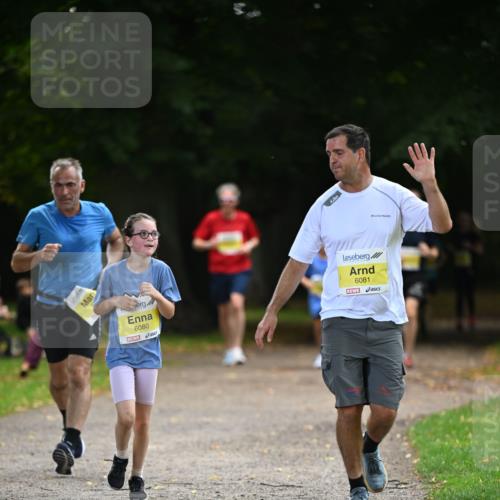 25.08.2024 - 20. Blankeneser Heldenlauf Dr. Thomas Lammeyer http://msf.ph/oto/6807223 25.08.2024 10:16:55 Laufen 6080, 6081 meine-sportfotos.de