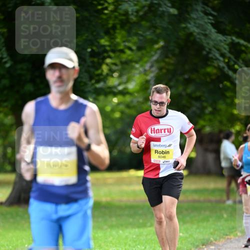 25.08.2024 - 20. Blankeneser Heldenlauf Dr. Thomas Lammeyer http://msf.ph/oto/6807927 25.08.2024 10:19:27 Laufen 1688, 6046 meine-sportfotos.de