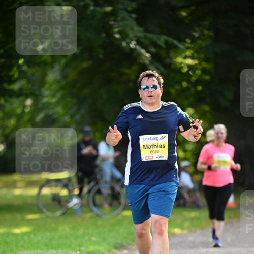 25.08.2024 - 20. Blankeneser Heldenlauf Dr. Thomas Lammeyer http://msf.ph/oto/6808422 25.08.2024 10:21:26 Laufen 6026 meine-sportfotos.de