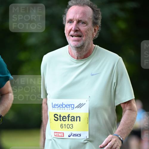 25.08.2024 - 20. Blankeneser Heldenlauf Dr. Thomas Lammeyer http://msf.ph/oto/6808544 25.08.2024 10:21:53 Laufen 6103 meine-sportfotos.de