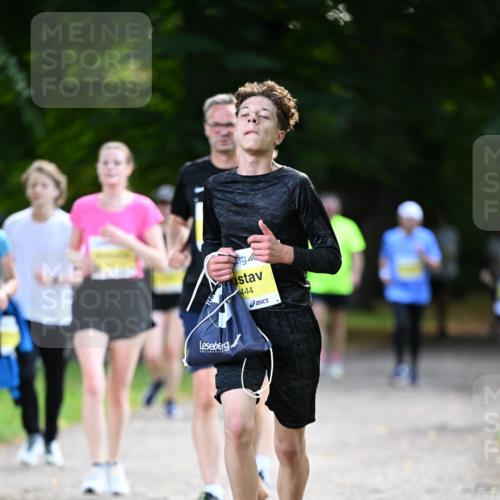 25.08.2024 - 20. Blankeneser Heldenlauf Dr. Thomas Lammeyer http://msf.ph/oto/6808562 25.08.2024 10:21:59 Laufen 444 meine-sportfotos.de