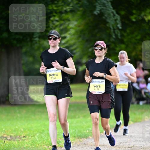 25.08.2024 - 20. Blankeneser Heldenlauf Dr. Thomas Lammeyer http://msf.ph/oto/6808591 25.08.2024 10:22:04 Laufen 6150, 6151 meine-sportfotos.de