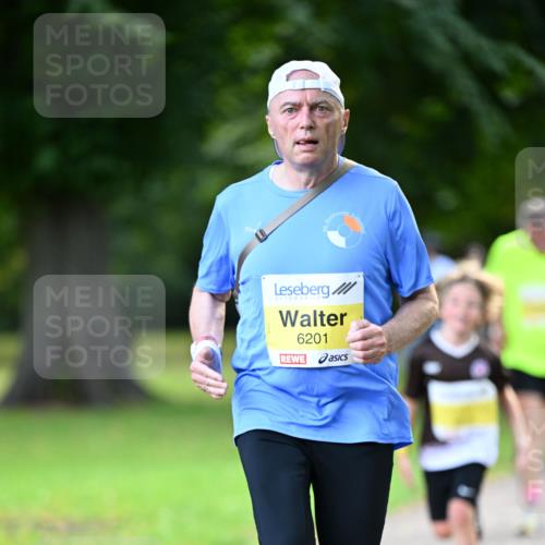 25.08.2024 - 20. Blankeneser Heldenlauf Dr. Thomas Lammeyer http://msf.ph/oto/6808620 25.08.2024 10:22:09 Laufen 6201 meine-sportfotos.de