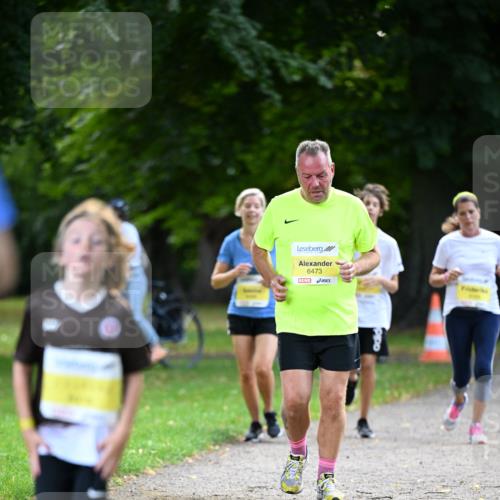 25.08.2024 - 20. Blankeneser Heldenlauf Dr. Thomas Lammeyer http://msf.ph/oto/6808626 25.08.2024 10:22:11 Laufen 6473 meine-sportfotos.de
