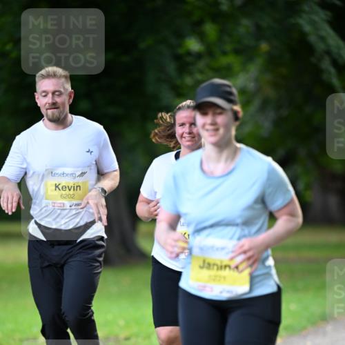 25.08.2024 - 20. Blankeneser Heldenlauf Dr. Thomas Lammeyer http://msf.ph/oto/6808776 25.08.2024 10:22:56 Laufen 6202 meine-sportfotos.de