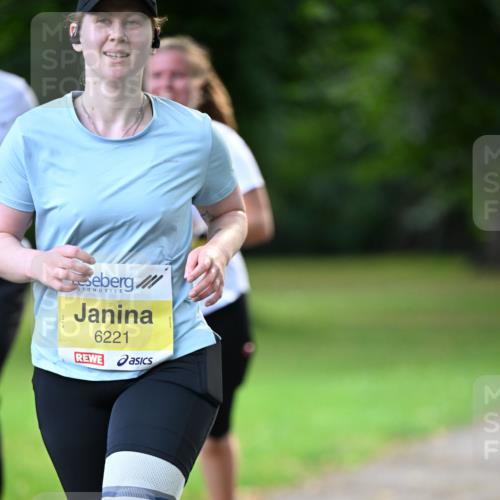 25.08.2024 - 20. Blankeneser Heldenlauf Dr. Thomas Lammeyer http://msf.ph/oto/6808779 25.08.2024 10:22:56 Laufen 6221 meine-sportfotos.de