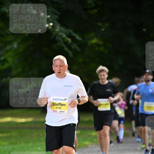 25.08.2024 - 20. Blankeneser Heldenlauf Dr. Thomas Lammeyer http://msf.ph/oto/6808794 25.08.2024 10:23:14 Laufen 6036 meine-sportfotos.de