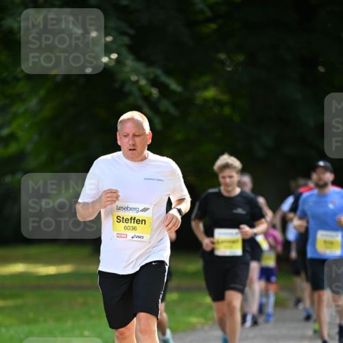 25.08.2024 - 20. Blankeneser Heldenlauf Dr. Thomas Lammeyer http://msf.ph/oto/6808795 25.08.2024 10:23:14 Laufen 6036 meine-sportfotos.de