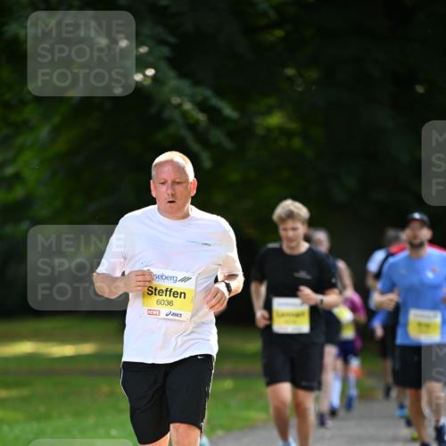 25.08.2024 - 20. Blankeneser Heldenlauf Dr. Thomas Lammeyer http://msf.ph/oto/6808796 25.08.2024 10:23:14 Laufen 6036 meine-sportfotos.de