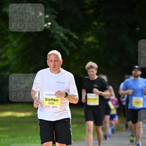 25.08.2024 - 20. Blankeneser Heldenlauf Dr. Thomas Lammeyer http://msf.ph/oto/6808797 25.08.2024 10:23:15 Laufen 6036 meine-sportfotos.de