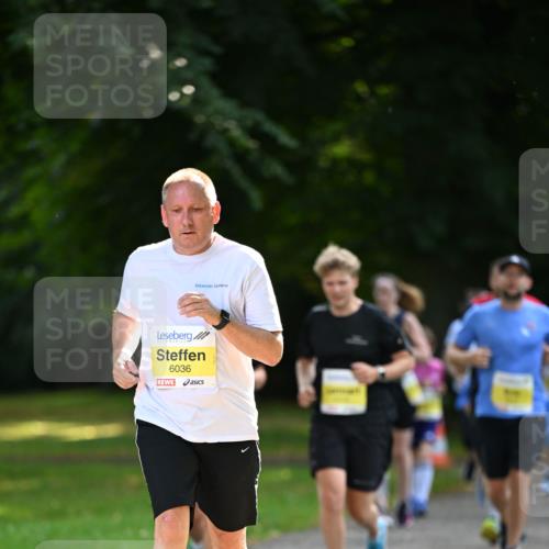 25.08.2024 - 20. Blankeneser Heldenlauf Dr. Thomas Lammeyer http://msf.ph/oto/6808798 25.08.2024 10:23:15 Laufen 6036 meine-sportfotos.de