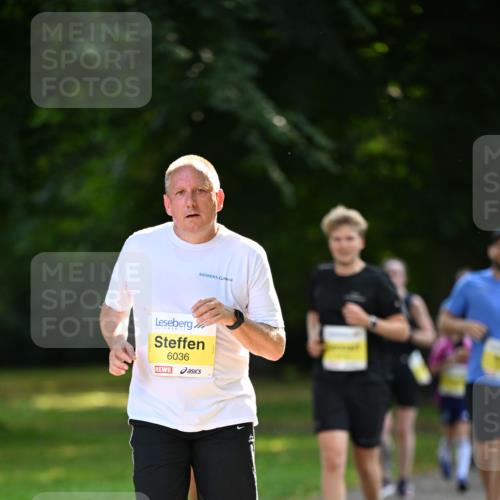 25.08.2024 - 20. Blankeneser Heldenlauf Dr. Thomas Lammeyer http://msf.ph/oto/6808803 25.08.2024 10:23:15 Laufen 6036 meine-sportfotos.de