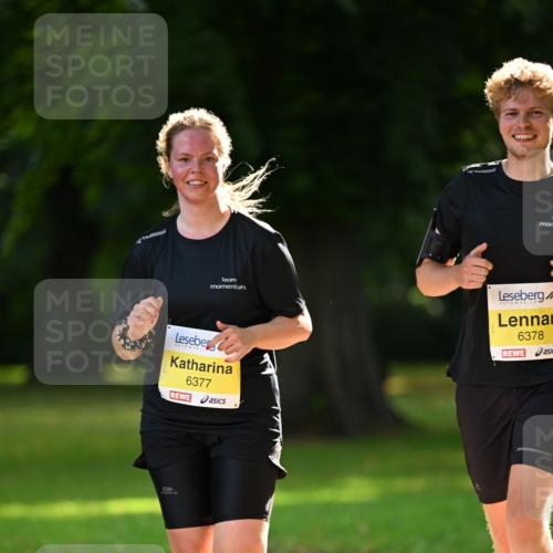 25.08.2024 - 20. Blankeneser Heldenlauf Dr. Thomas Lammeyer http://msf.ph/oto/6808820 25.08.2024 10:23:19 Laufen 6377, 6378 meine-sportfotos.de