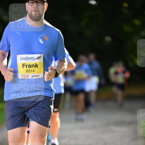25.08.2024 - 20. Blankeneser Heldenlauf Dr. Thomas Lammeyer http://msf.ph/oto/6808838 25.08.2024 10:23:22 Laufen 6314 meine-sportfotos.de