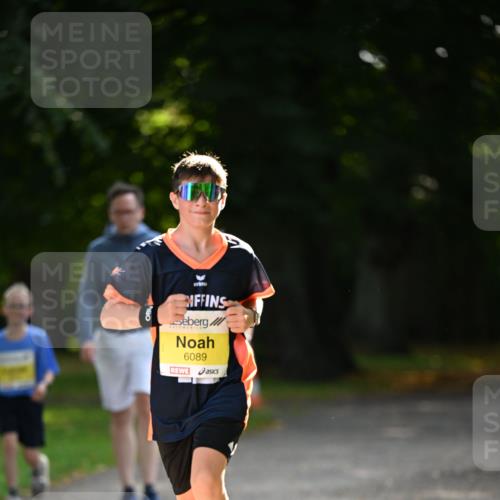 25.08.2024 - 20. Blankeneser Heldenlauf Dr. Thomas Lammeyer http://msf.ph/oto/6808869 25.08.2024 10:23:33 Laufen 6089 meine-sportfotos.de