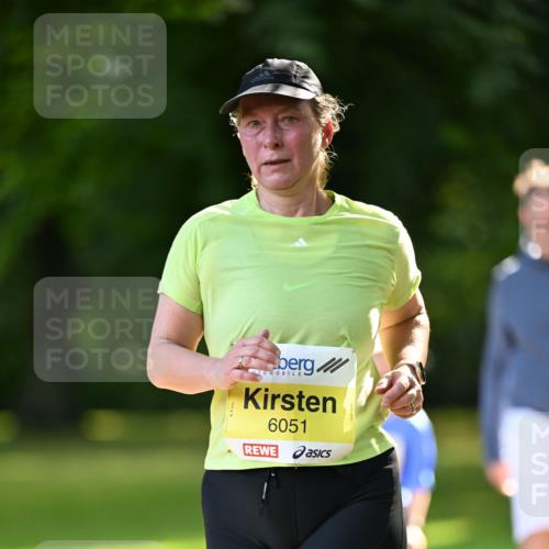 25.08.2024 - 20. Blankeneser Heldenlauf Dr. Thomas Lammeyer http://msf.ph/oto/6808899 25.08.2024 10:23:38 Laufen 6051 meine-sportfotos.de