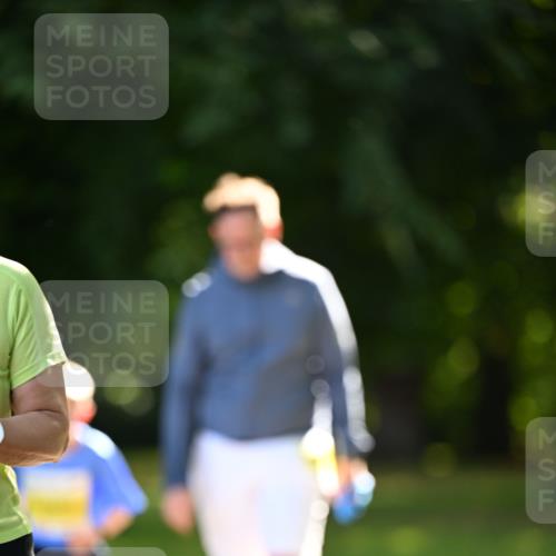 25.08.2024 - 20. Blankeneser Heldenlauf Dr. Thomas Lammeyer http://msf.ph/oto/6808901 25.08.2024 10:23:38 Laufen  meine-sportfotos.de