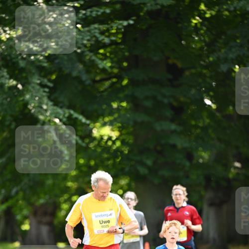 25.08.2024 - 20. Blankeneser Heldenlauf Dr. Thomas Lammeyer http://msf.ph/oto/6808902 25.08.2024 10:23:48 Laufen 6025, 6024 meine-sportfotos.de