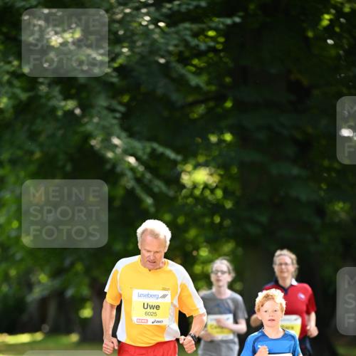 25.08.2024 - 20. Blankeneser Heldenlauf Dr. Thomas Lammeyer http://msf.ph/oto/6808910 25.08.2024 10:23:49 Laufen 6025, 6024 meine-sportfotos.de