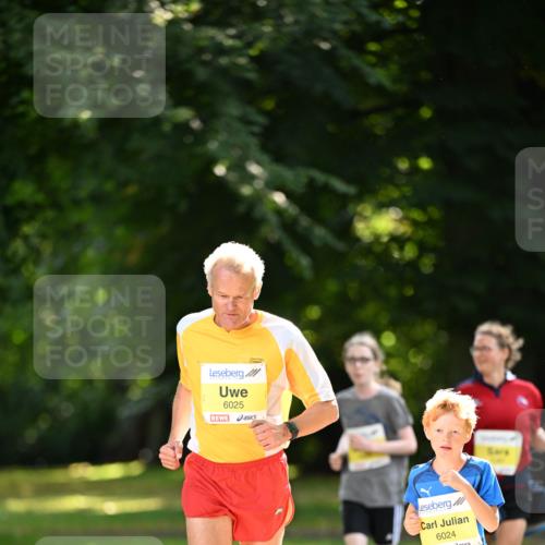 25.08.2024 - 20. Blankeneser Heldenlauf Dr. Thomas Lammeyer http://msf.ph/oto/6808917 25.08.2024 10:23:50 Laufen 6025, 6024 meine-sportfotos.de