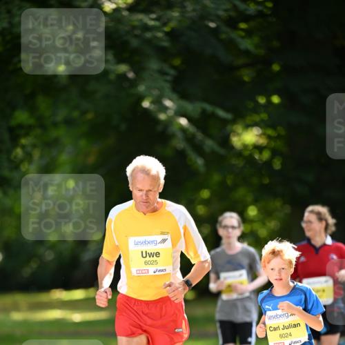 25.08.2024 - 20. Blankeneser Heldenlauf Dr. Thomas Lammeyer http://msf.ph/oto/6808918 25.08.2024 10:23:50 Laufen 6025, 6024 meine-sportfotos.de