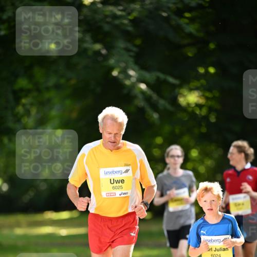 25.08.2024 - 20. Blankeneser Heldenlauf Dr. Thomas Lammeyer http://msf.ph/oto/6808919 25.08.2024 10:23:50 Laufen 6025, 6024 meine-sportfotos.de