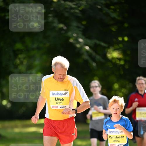 25.08.2024 - 20. Blankeneser Heldenlauf Dr. Thomas Lammeyer http://msf.ph/oto/6808922 25.08.2024 10:23:51 Laufen 6025, 6024 meine-sportfotos.de