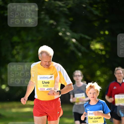 25.08.2024 - 20. Blankeneser Heldenlauf Dr. Thomas Lammeyer http://msf.ph/oto/6808923 25.08.2024 10:23:51 Laufen 6025, 6024 meine-sportfotos.de
