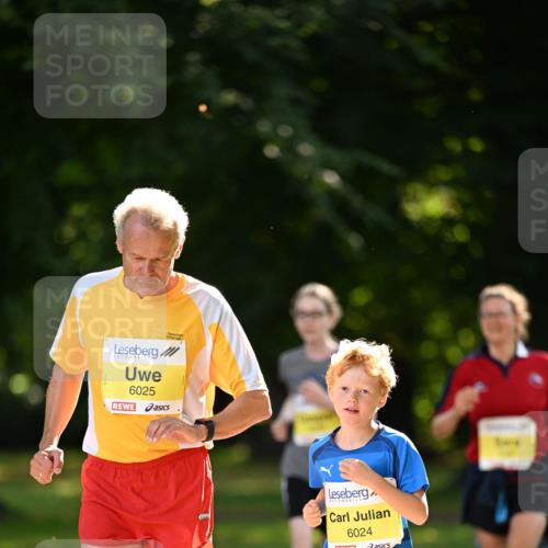 25.08.2024 - 20. Blankeneser Heldenlauf Dr. Thomas Lammeyer http://msf.ph/oto/6808927 25.08.2024 10:23:51 Laufen 6025, 6024 meine-sportfotos.de