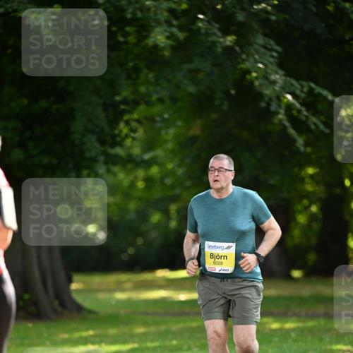 25.08.2024 - 20. Blankeneser Heldenlauf Dr. Thomas Lammeyer http://msf.ph/oto/6808972 25.08.2024 10:24:03 Laufen 6028 meine-sportfotos.de